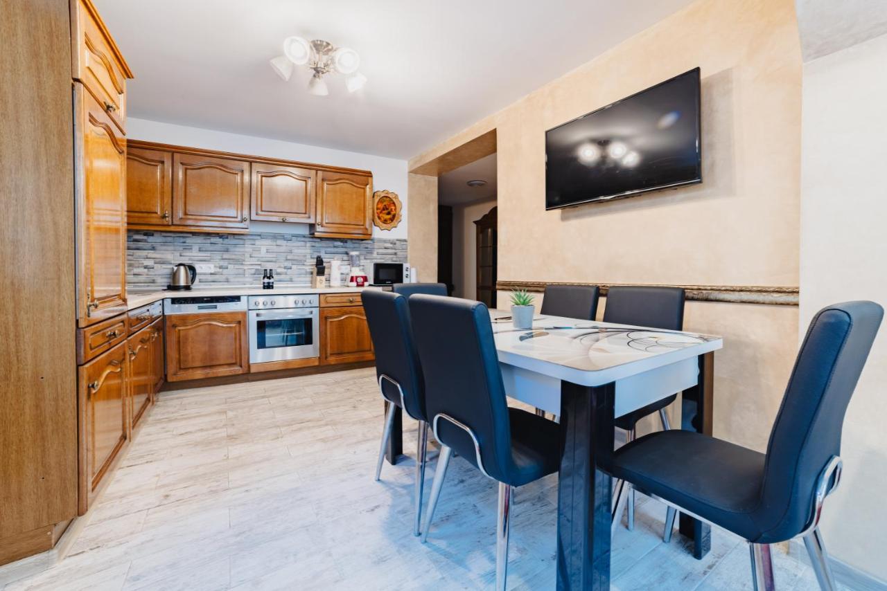 Apartament Noua Oasis With Parking Brașov